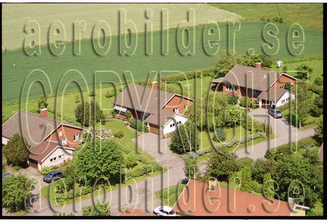 FFF 98-8905, #33. FFF 98-8905_0033 (Uppges vid kontakt med Svenska Aero-Bilder AB)